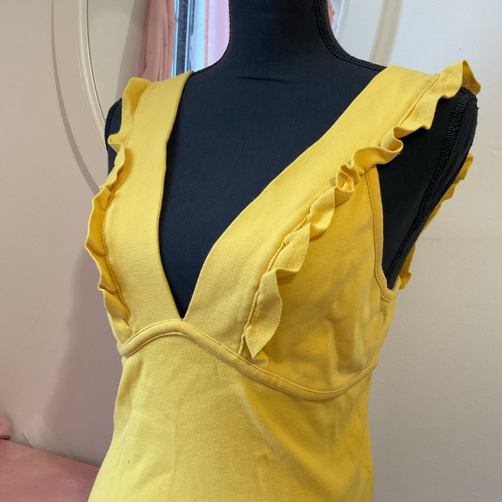 Zara Yellow Ruffled Crop Top - Picture 2 of 4